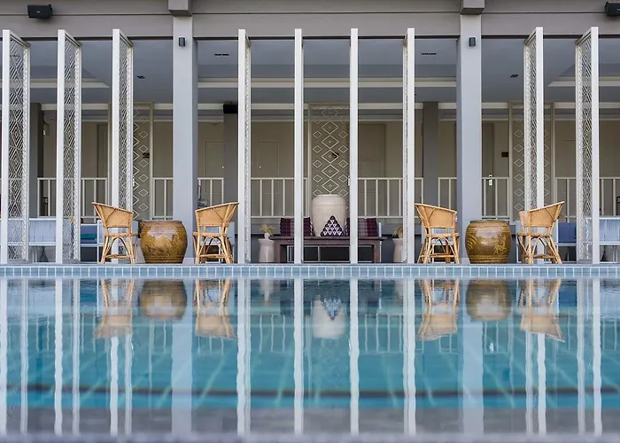โรงแรม Navela & Convention 4*