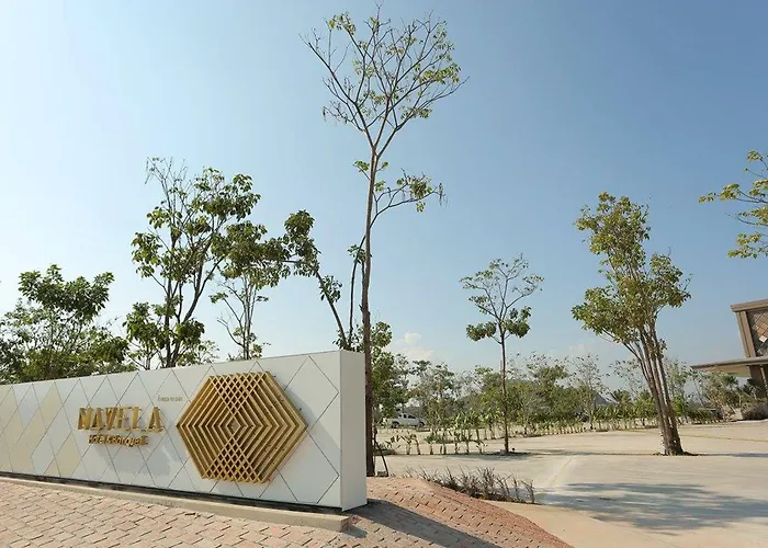 โรงแรม Navela & Convention 4*