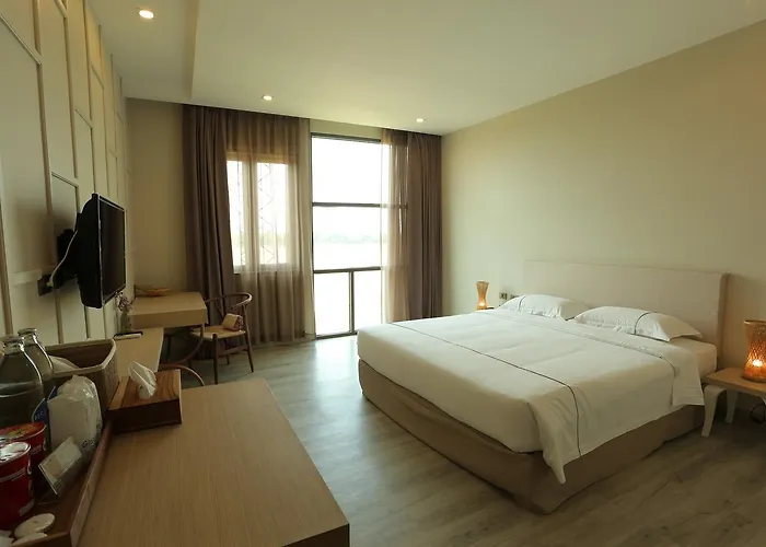 Navela & Convention โรงแรม 4*